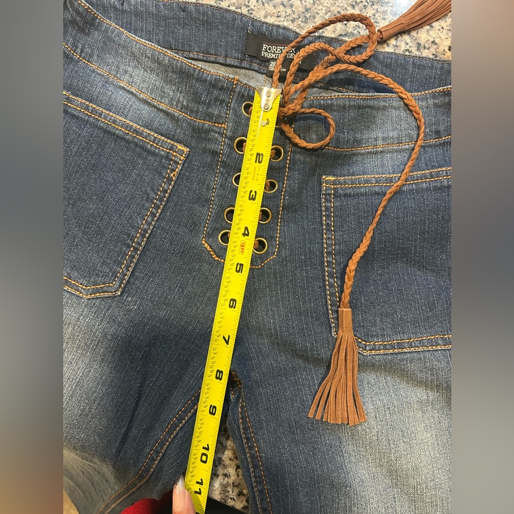 FOREVER 21 • Retro 70’s Bell Bottom Jean • 28 - Picture 7 of 7